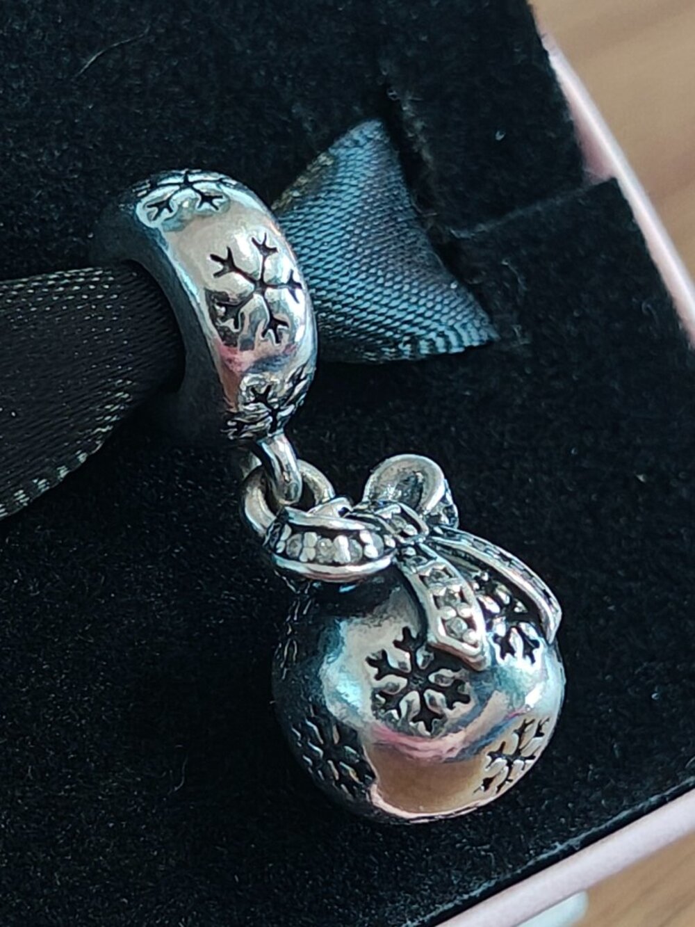 Authentic Pandora Retired Christmas Ornament CZ Dangle Charm 791410CZ - Picture 5 of 8